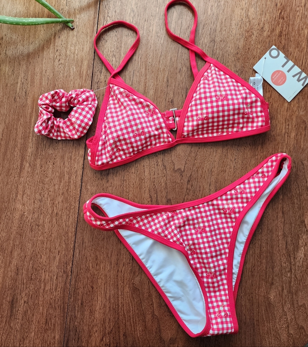 NWT WILO THE LABEL Red Gingham Cherry Bikini Swimsuit Top Bottom and Scrunchie - Picture 2 of 14